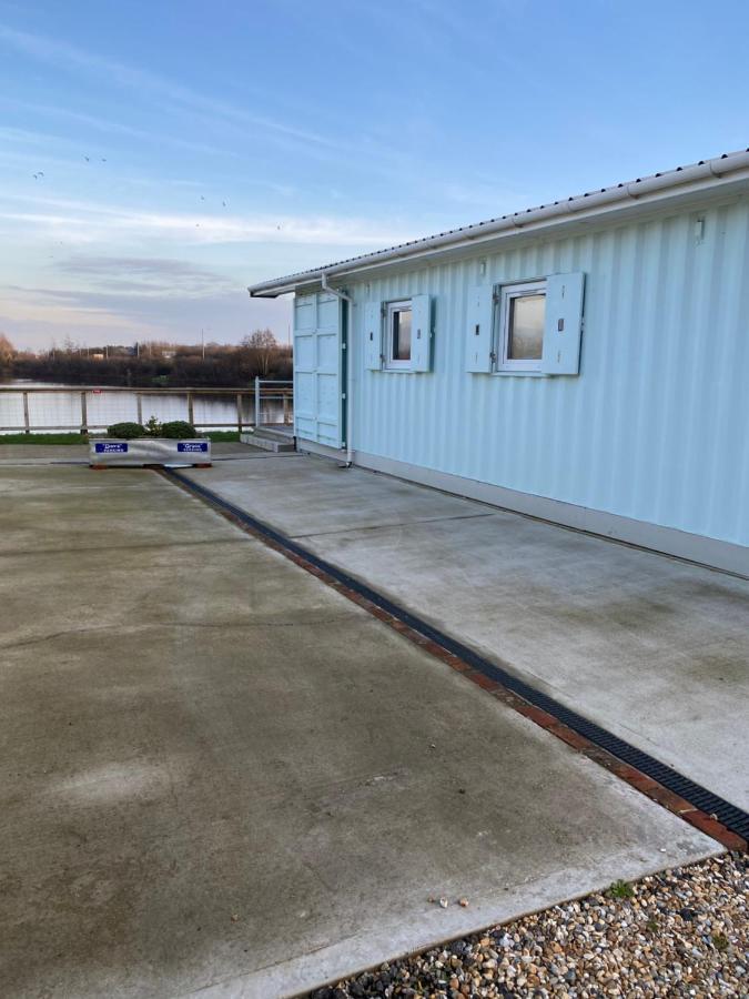 Lake View Lodge チチェスター エクステリア 写真